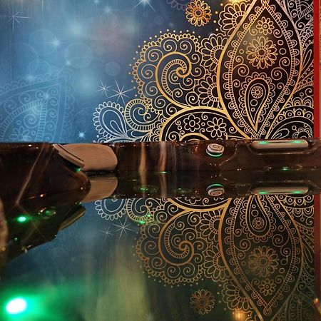 Guest House Romantika Panzio غيولا المظهر الخارجي الصورة
