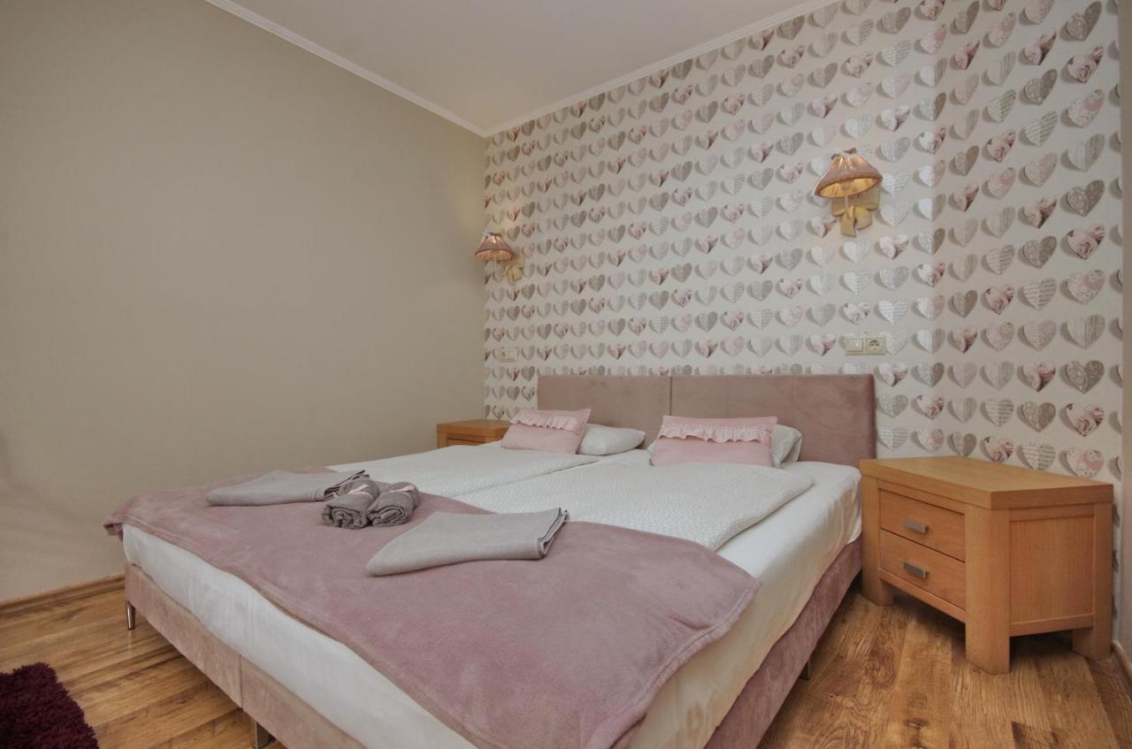 Guest House Romantika Panzio غيولا المظهر الخارجي الصورة