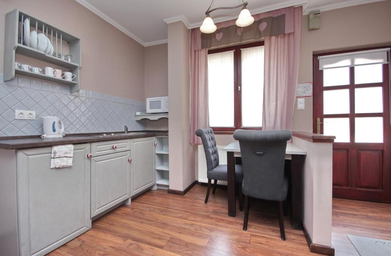 Guest House Romantika Panzio غيولا المظهر الخارجي الصورة